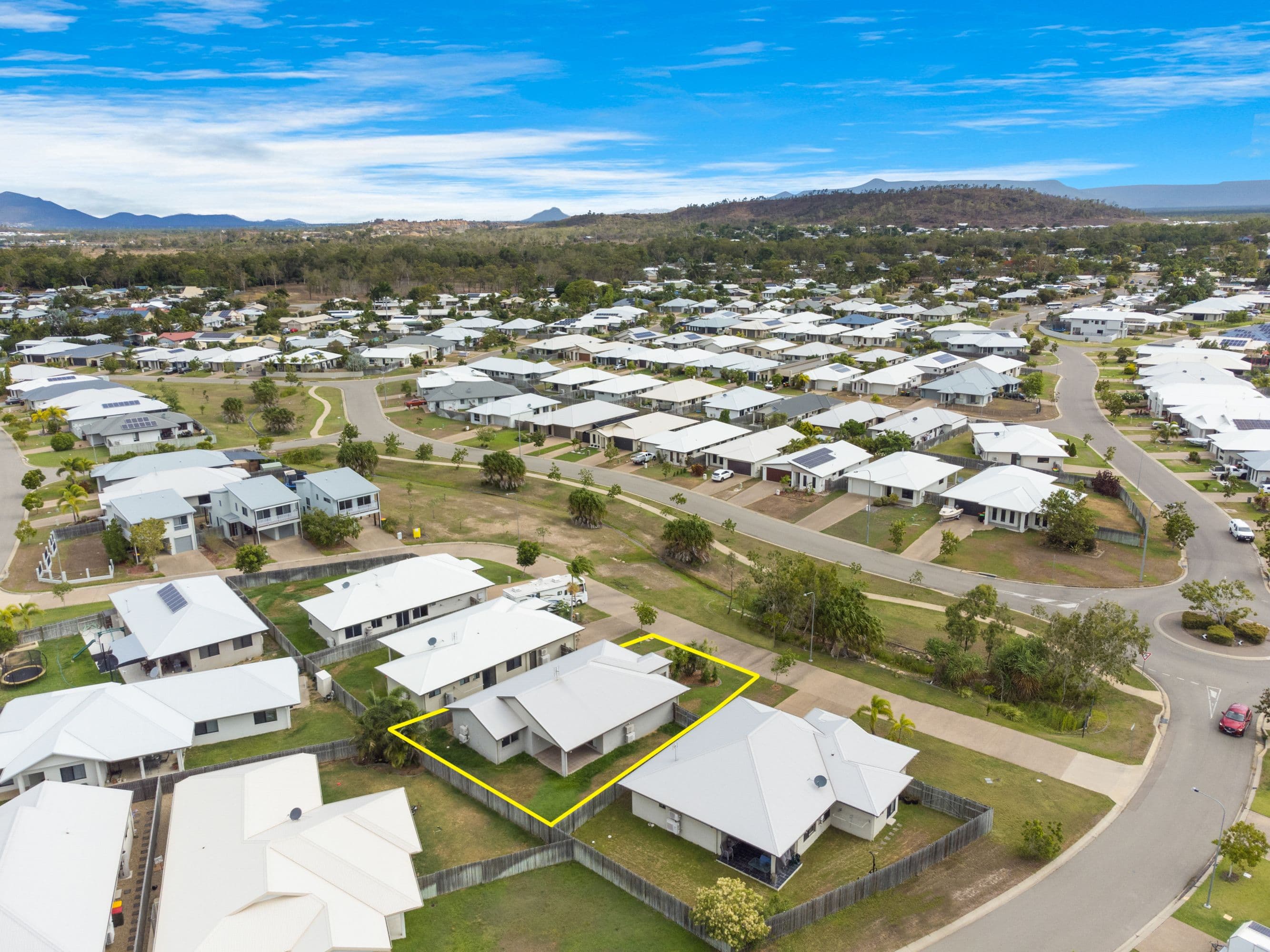 3 Brooke Lane, Burdell QLD 4818, Burdell - Thumbnail 2