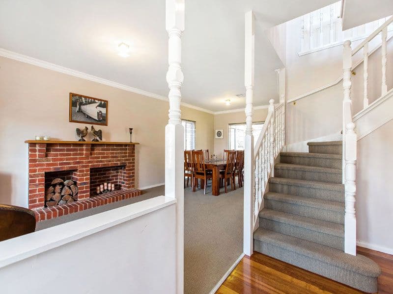12 Blythe Court, DINGLEY VILLAGE VIC 3172, Dingley Village - Thumbnail 2