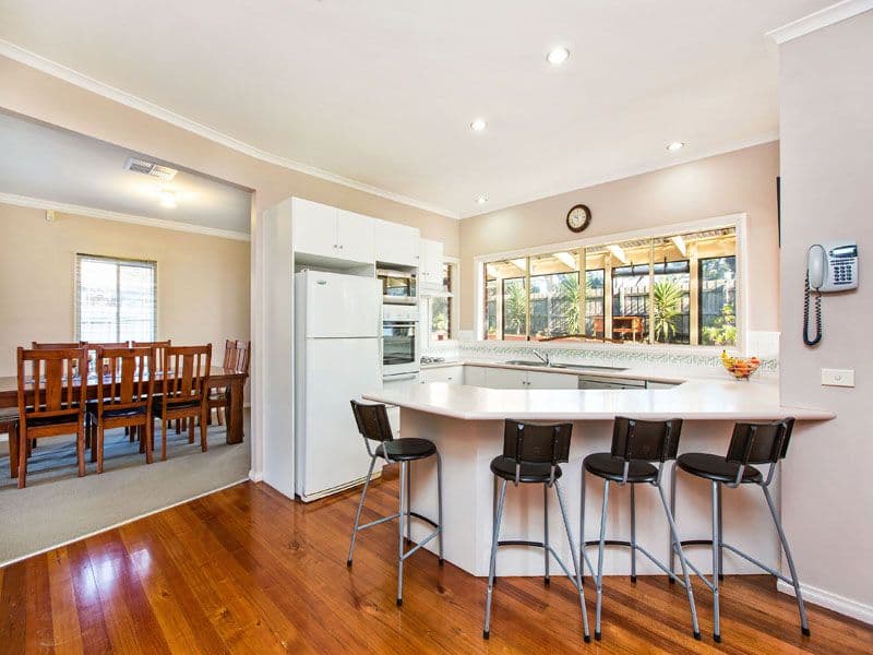 12 Blythe Court, DINGLEY VILLAGE VIC 3172, Dingley Village - Thumbnail 4