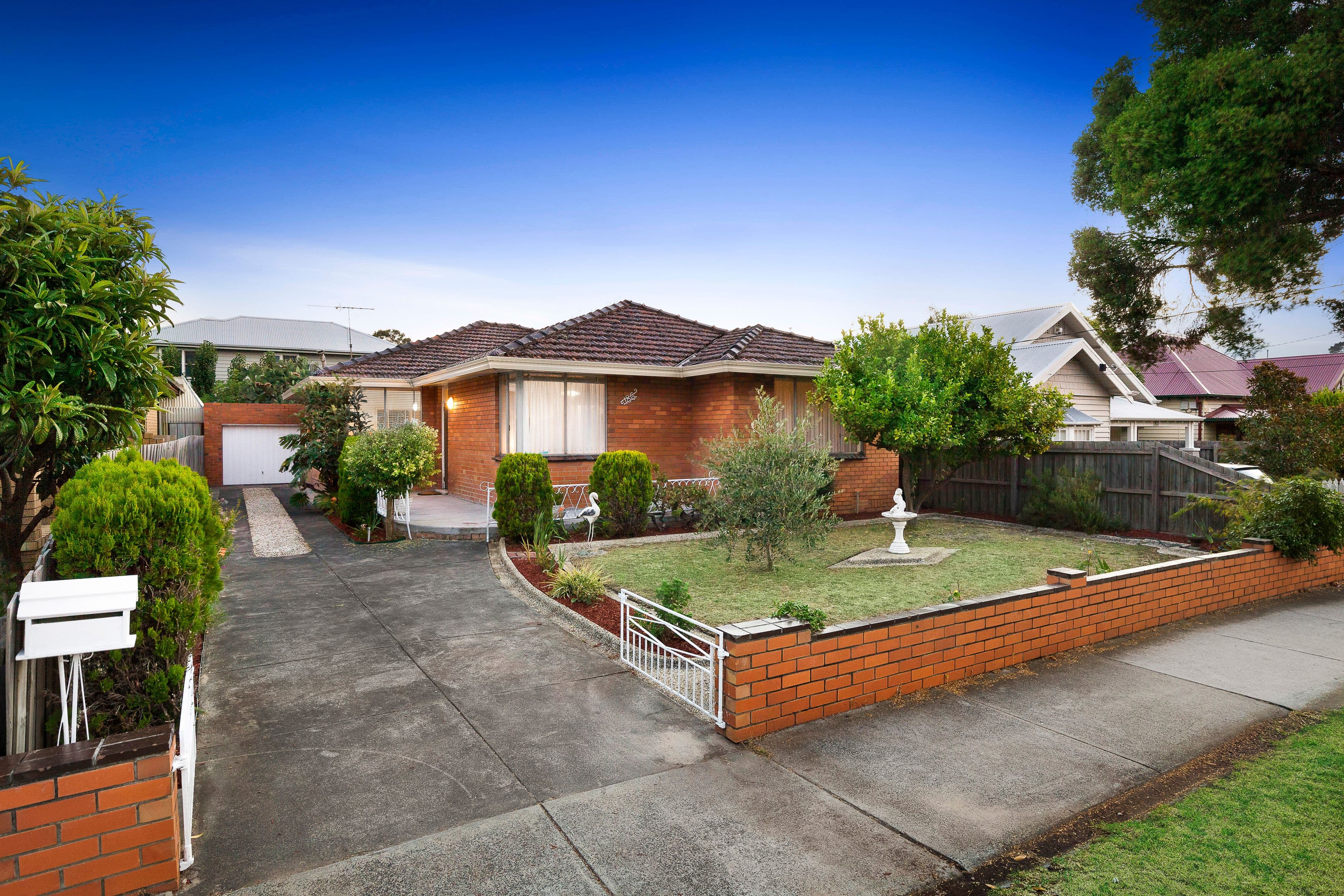 186 Kangaroo Road, Hughesdale VIC 3166, Hughesdale - Image 1