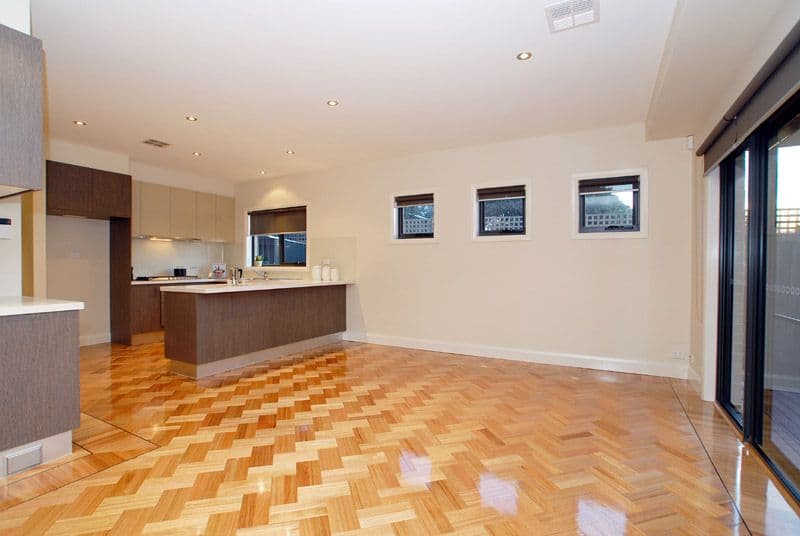 17 Kennon Street, DONCASTER EAST VIC 3109, Doncaster East - Thumbnail 2
