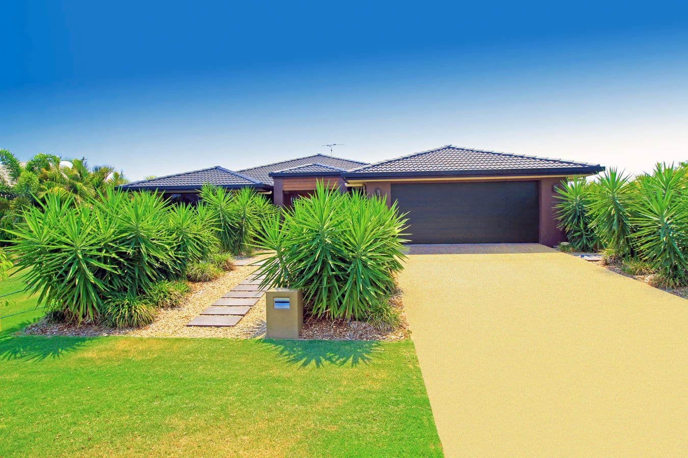 54 Lakeview Circuit, MULAMBIN QLD 4703, Mulambin - Image 1