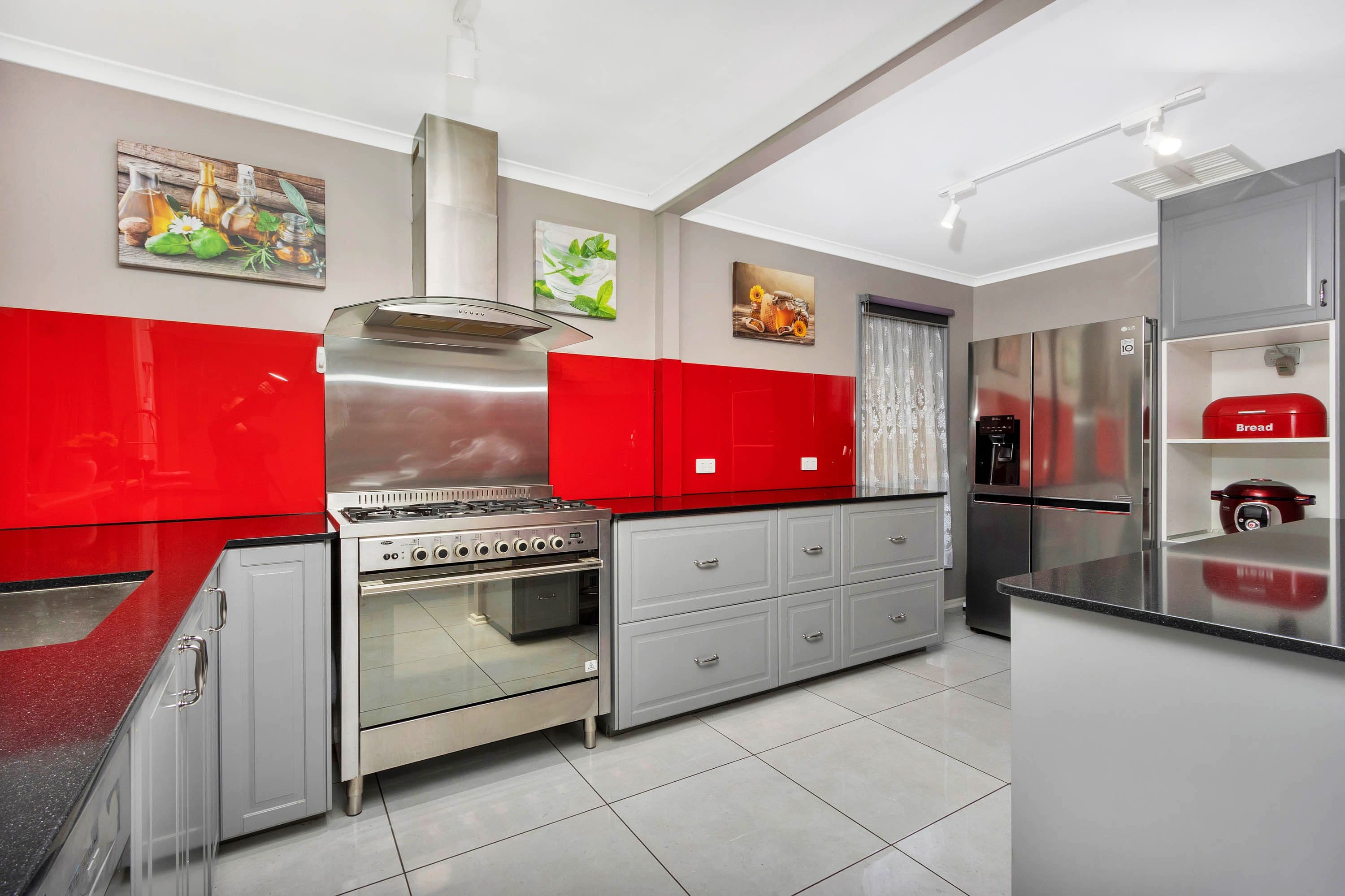 21 Wecoma Court, Craigmore SA 5114, Craigmore - Thumbnail 2