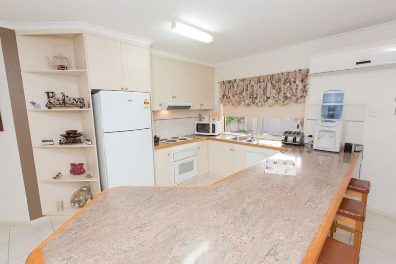 16 Muscat Court, MILDURA VIC 3500, Mildura - Thumbnail 2