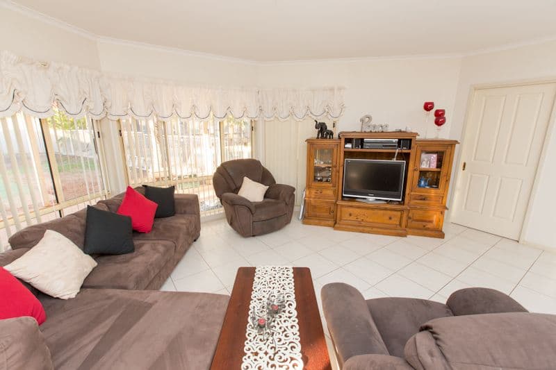 16 Muscat Court, MILDURA VIC 3500, Mildura - Thumbnail 4