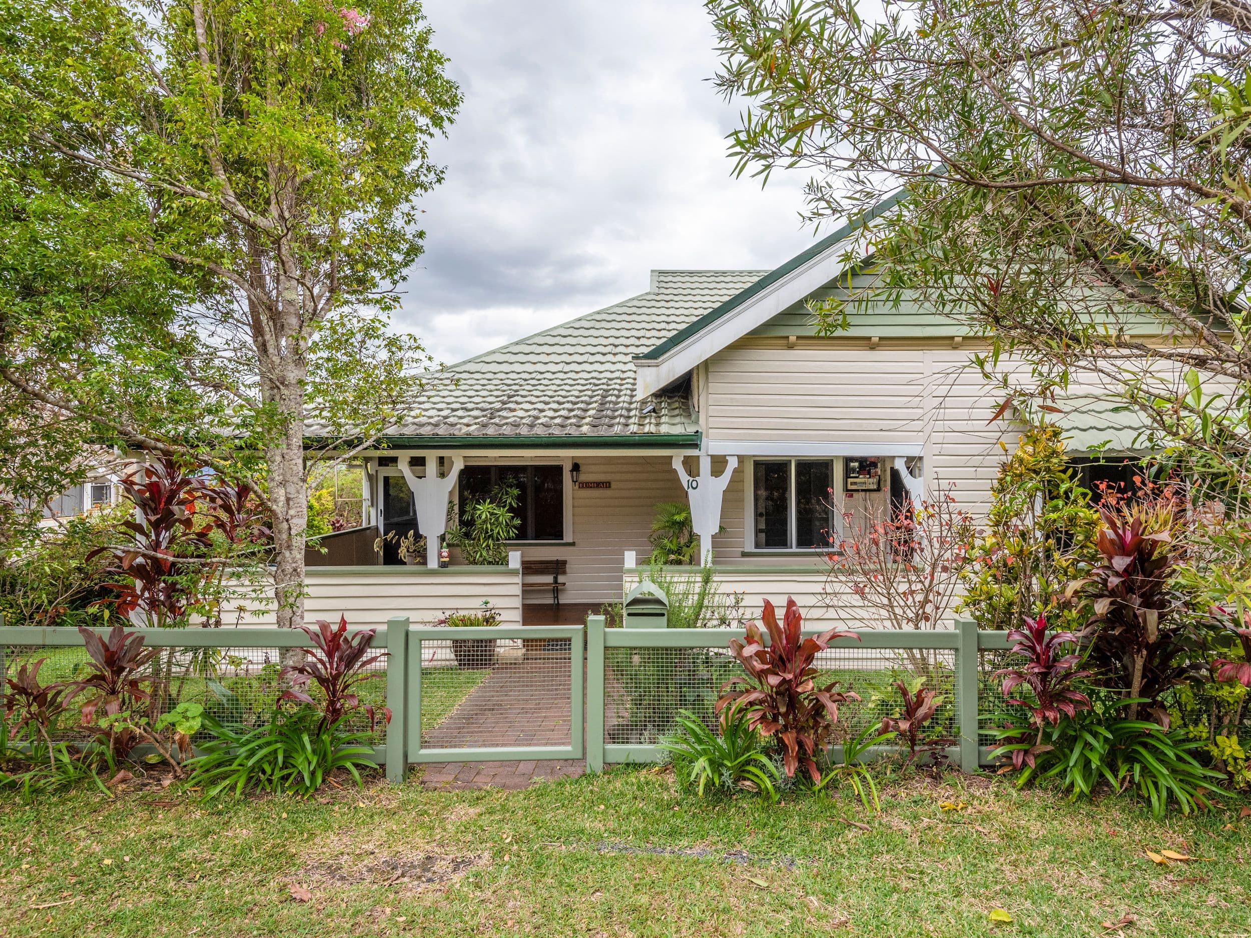10 Parade Street, Girards Hill NSW 2480, Girards Hill - Image 1