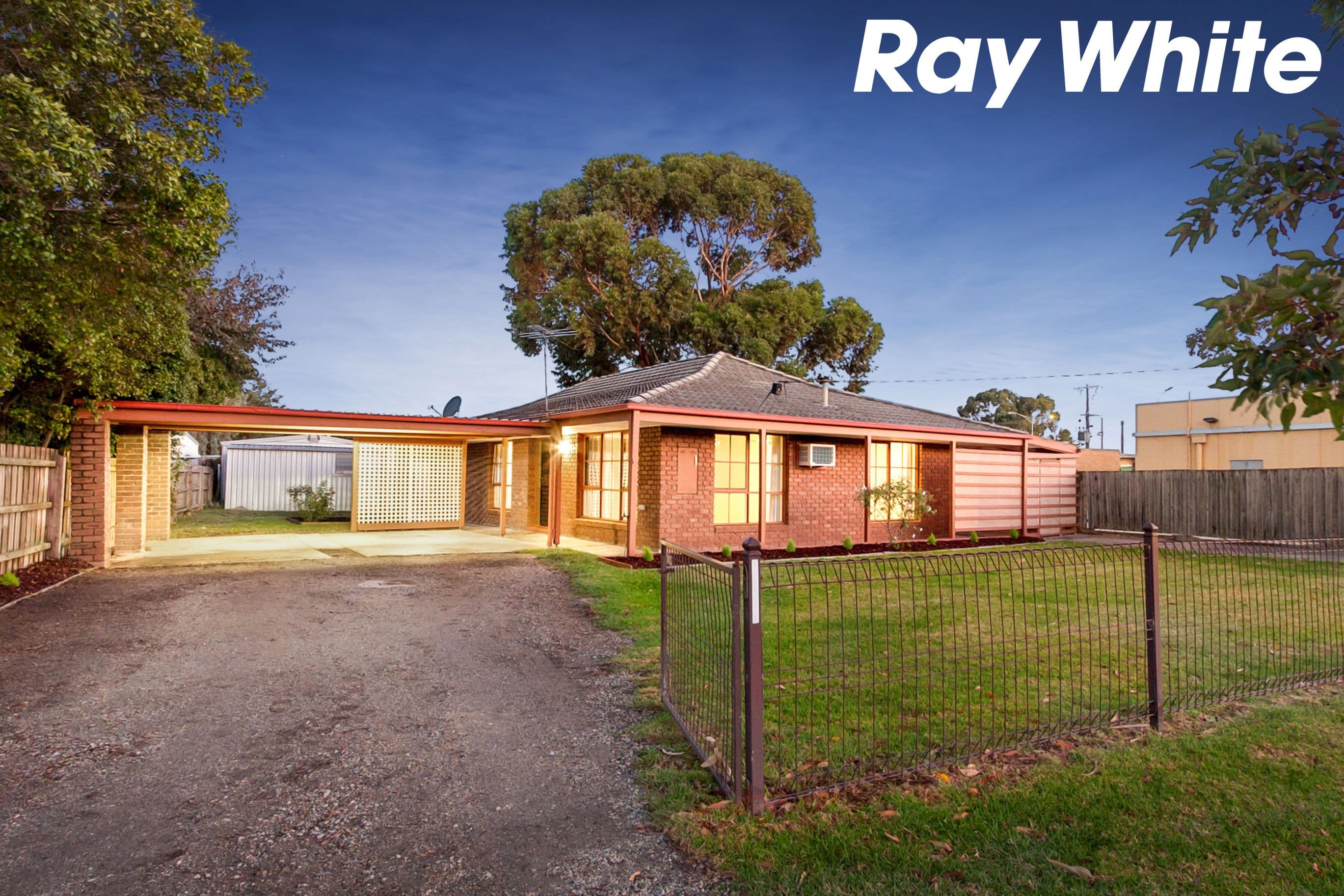8 Mill Street, Pakenham VIC 3810, Pakenham - Thumbnail 2