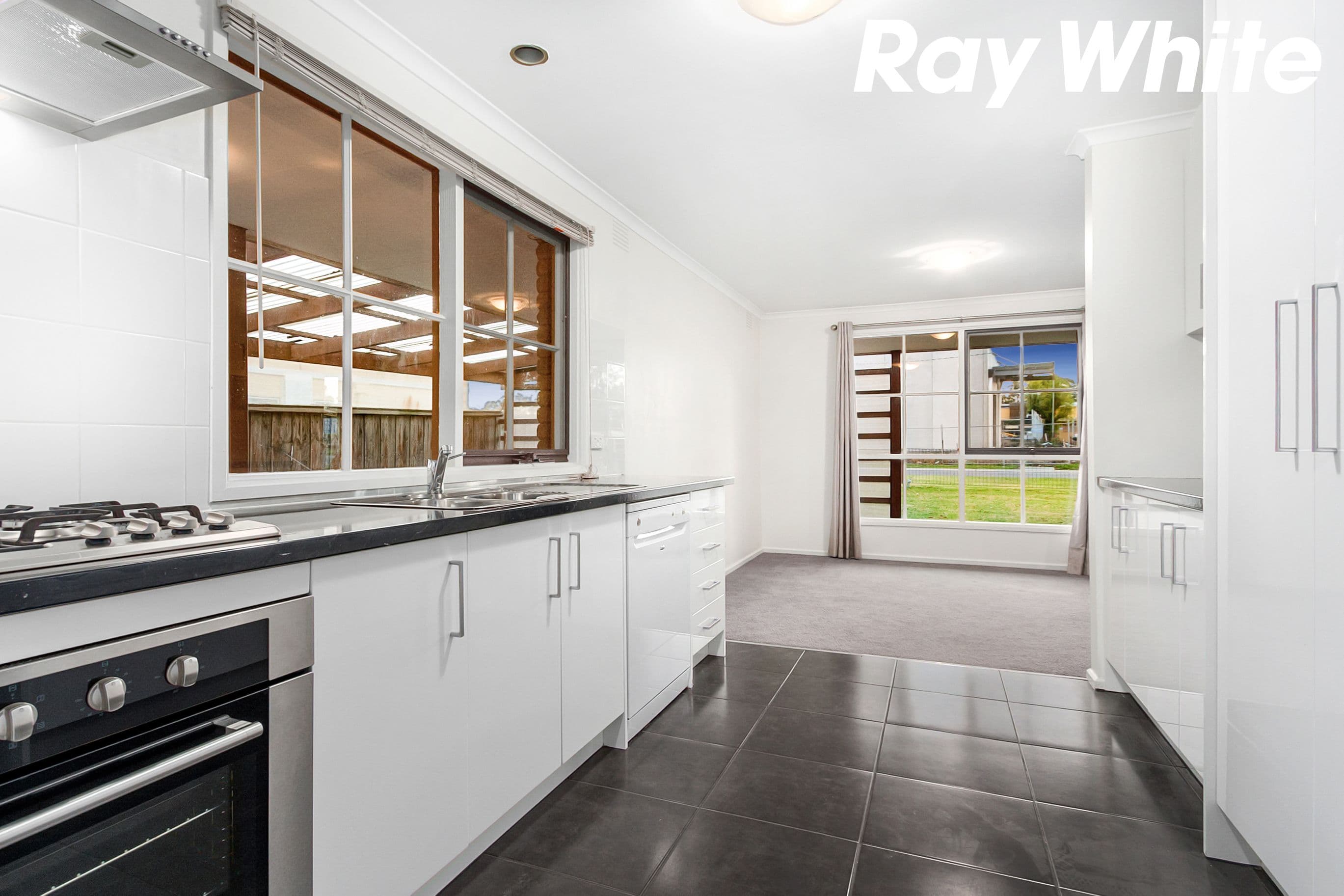 8 Mill Street, Pakenham VIC 3810, Pakenham - Thumbnail 6