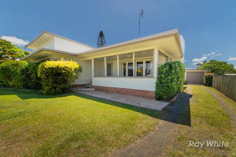 242 Queen Street, Grafton - Image 1