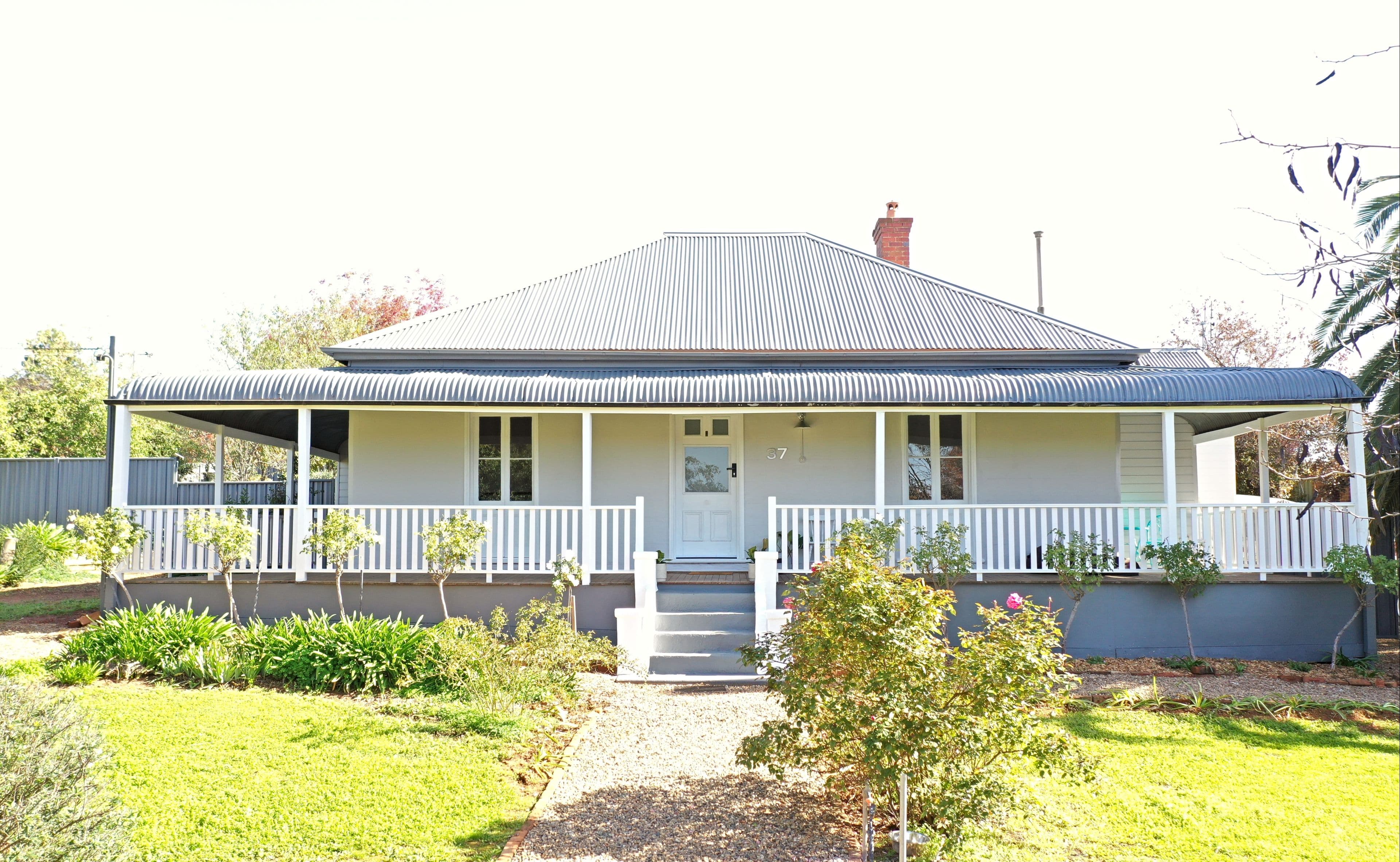 37 Yass Street, Young NSW 2594, Young - Image 1
