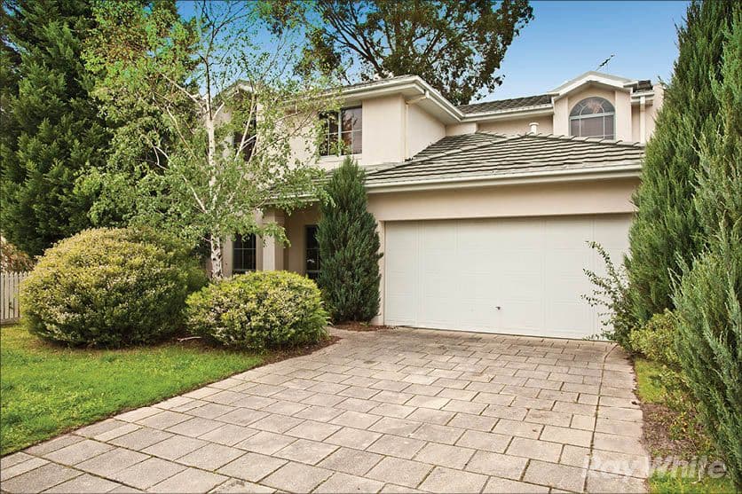 31 Silverwood Way, GLEN WAVERLEY VIC 3150, Glen Waverley - Image 1