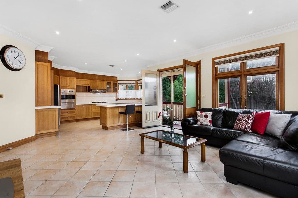 16 Bartlett Street, Preston VIC 3072, Preston - Thumbnail 2