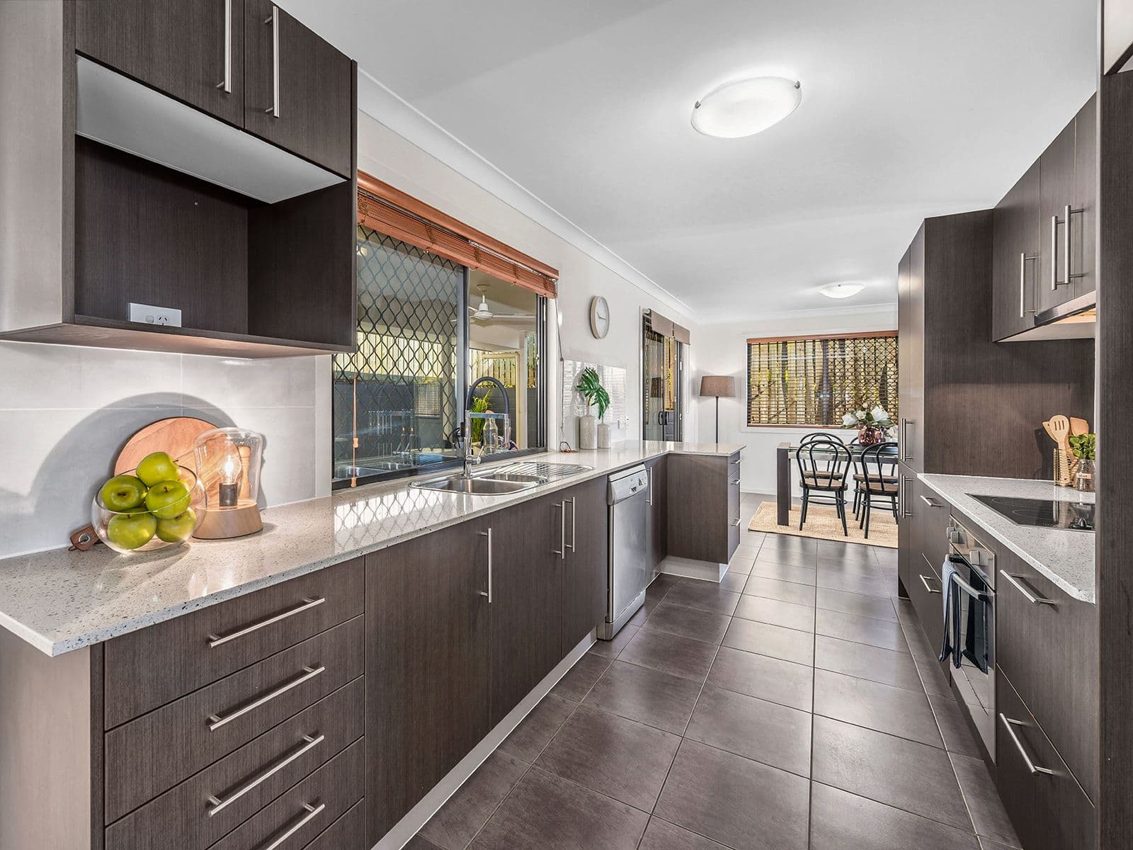 13 Arc Street, Coorparoo QLD 4151, Coorparoo - Thumbnail 7