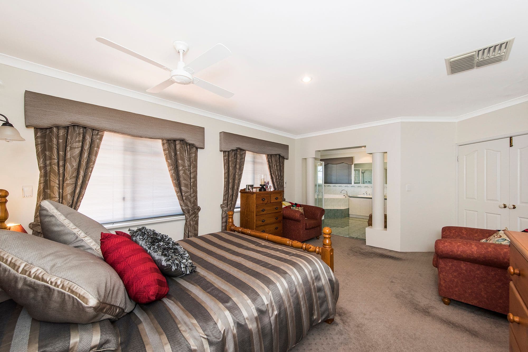 5 Frampton Crescent, Canning Vale WA 6155, Canning Vale - Thumbnail 7
