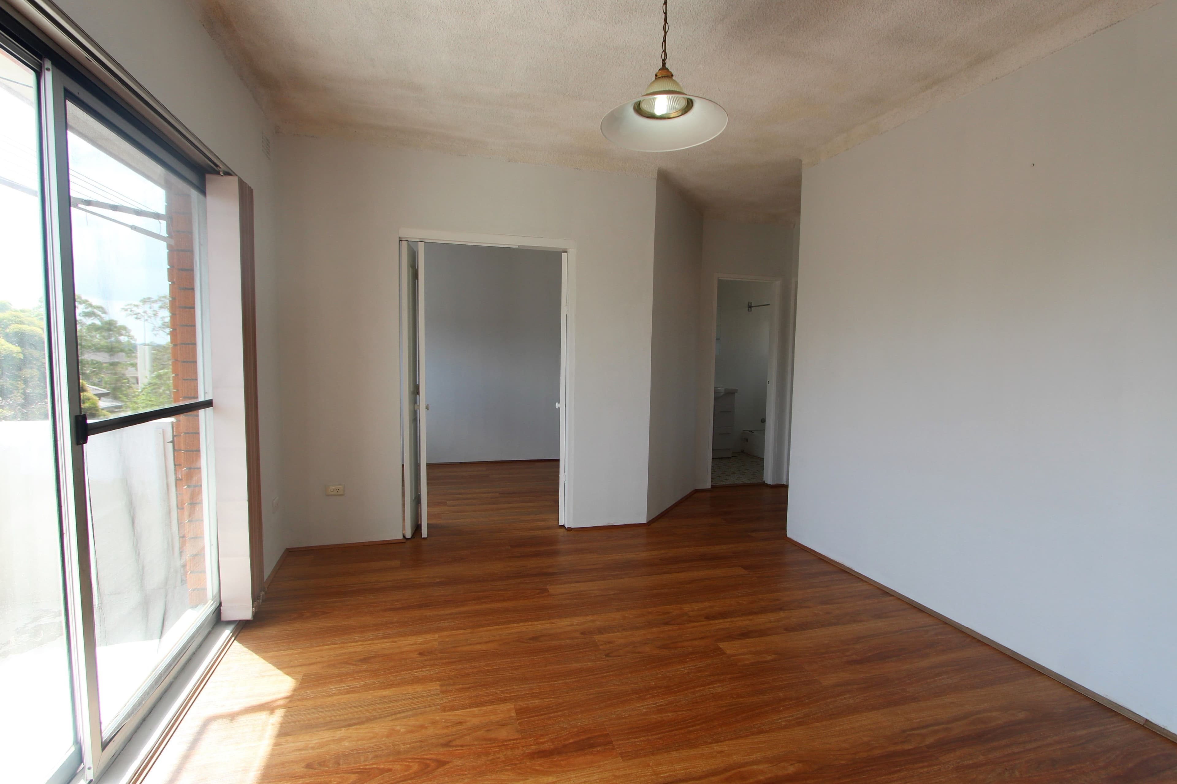 7 Lackey Street, Fairfield - Thumbnail 2