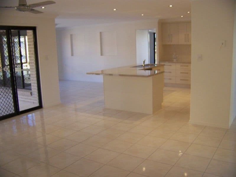 21 Frangipani Court, NORMAN GARDENS QLD 4701, Norman Gardens - Thumbnail 3