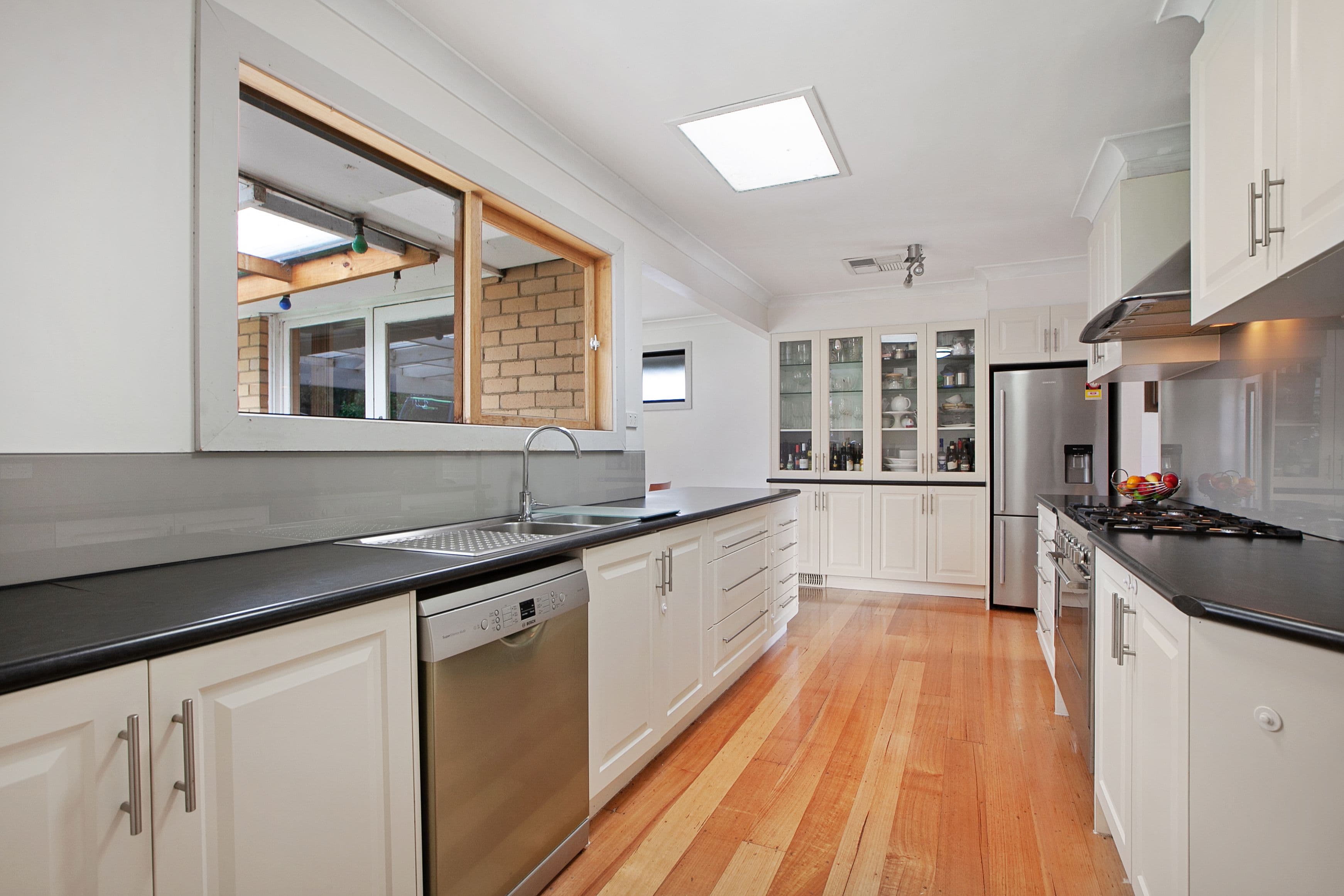 23 Inverness Street, Reservoir VIC 3073, Reservoir - Thumbnail 2
