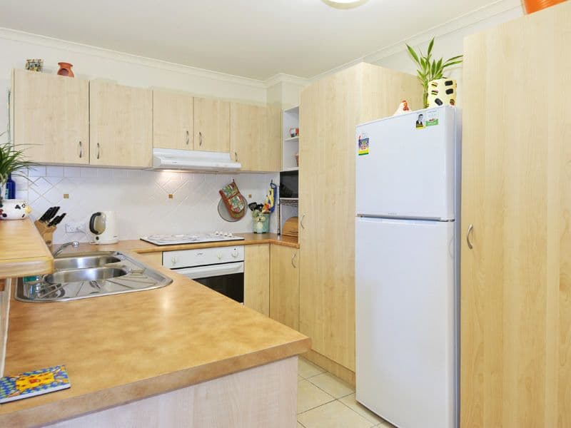 70 Douglas Street, GREENSLOPES QLD 4120, Greenslopes - Thumbnail 2