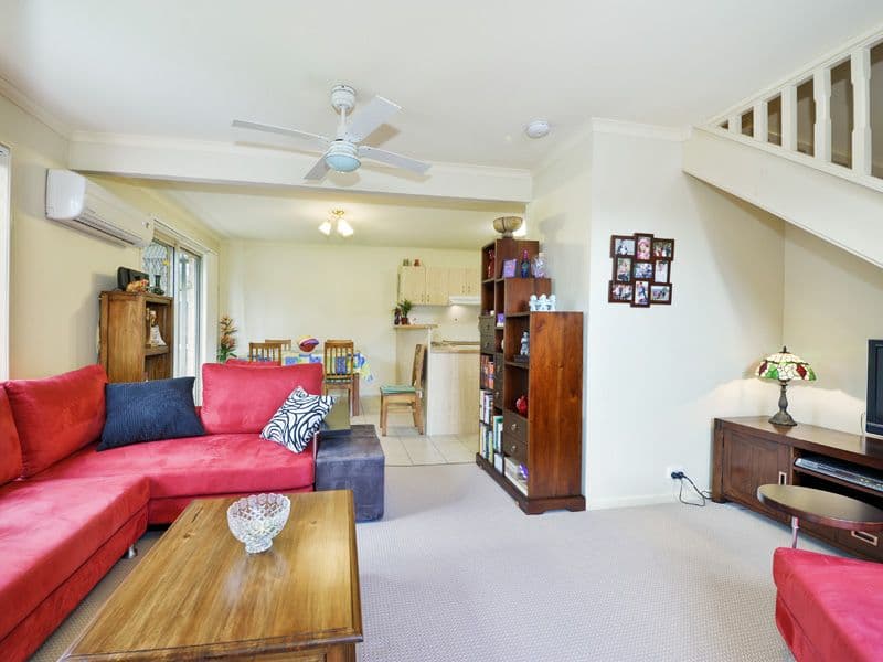 70 Douglas Street, GREENSLOPES QLD 4120, Greenslopes - Thumbnail 3