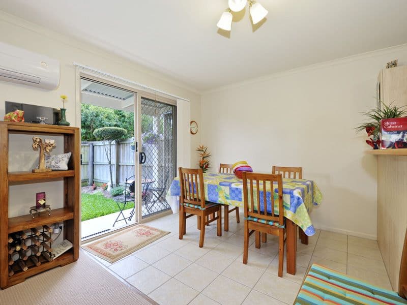 70 Douglas Street, GREENSLOPES QLD 4120, Greenslopes - Thumbnail 4