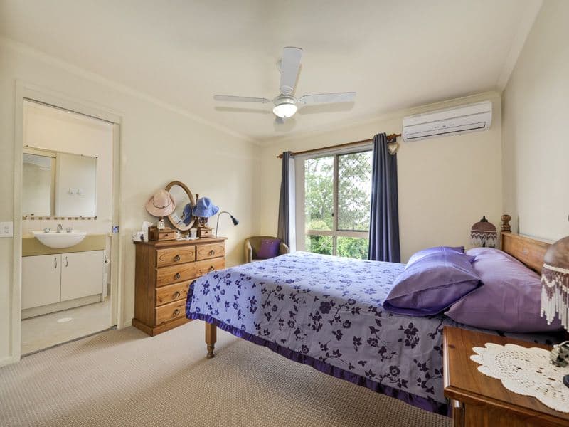 70 Douglas Street, GREENSLOPES QLD 4120, Greenslopes - Thumbnail 6