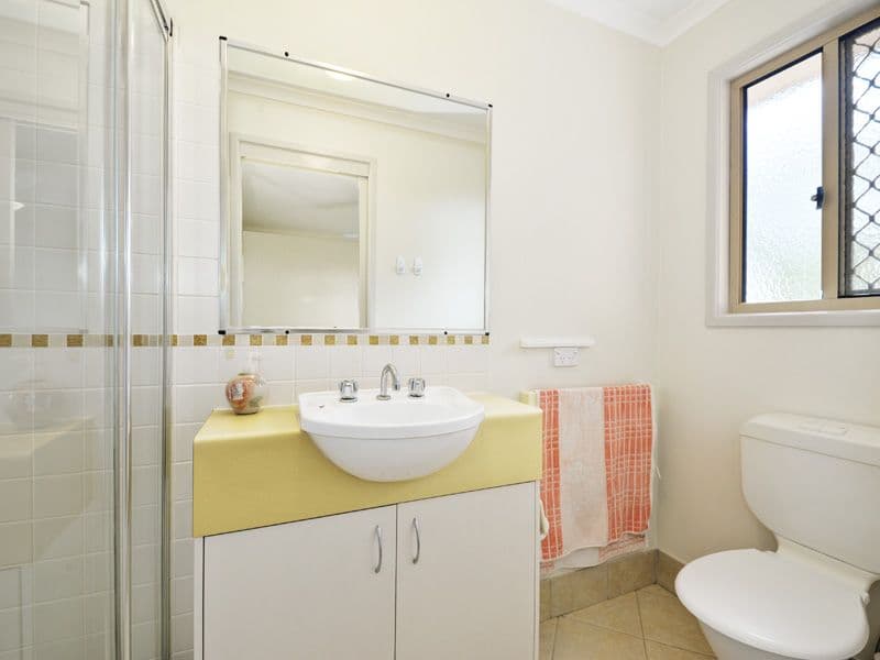 70 Douglas Street, GREENSLOPES QLD 4120, Greenslopes - Thumbnail 7