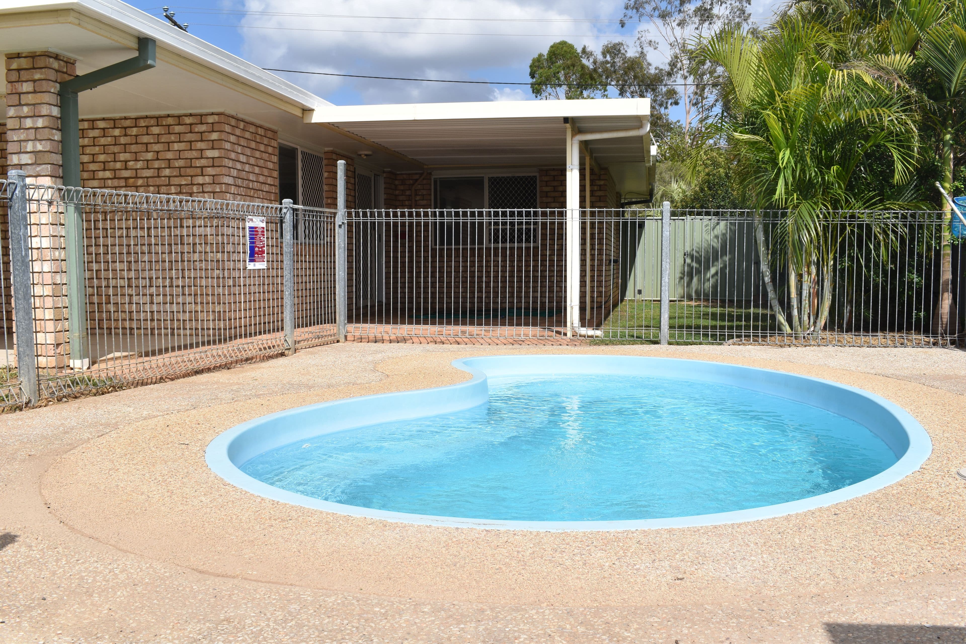 35 Powell Street, Emerald QLD 4720, Emerald - Thumbnail 2