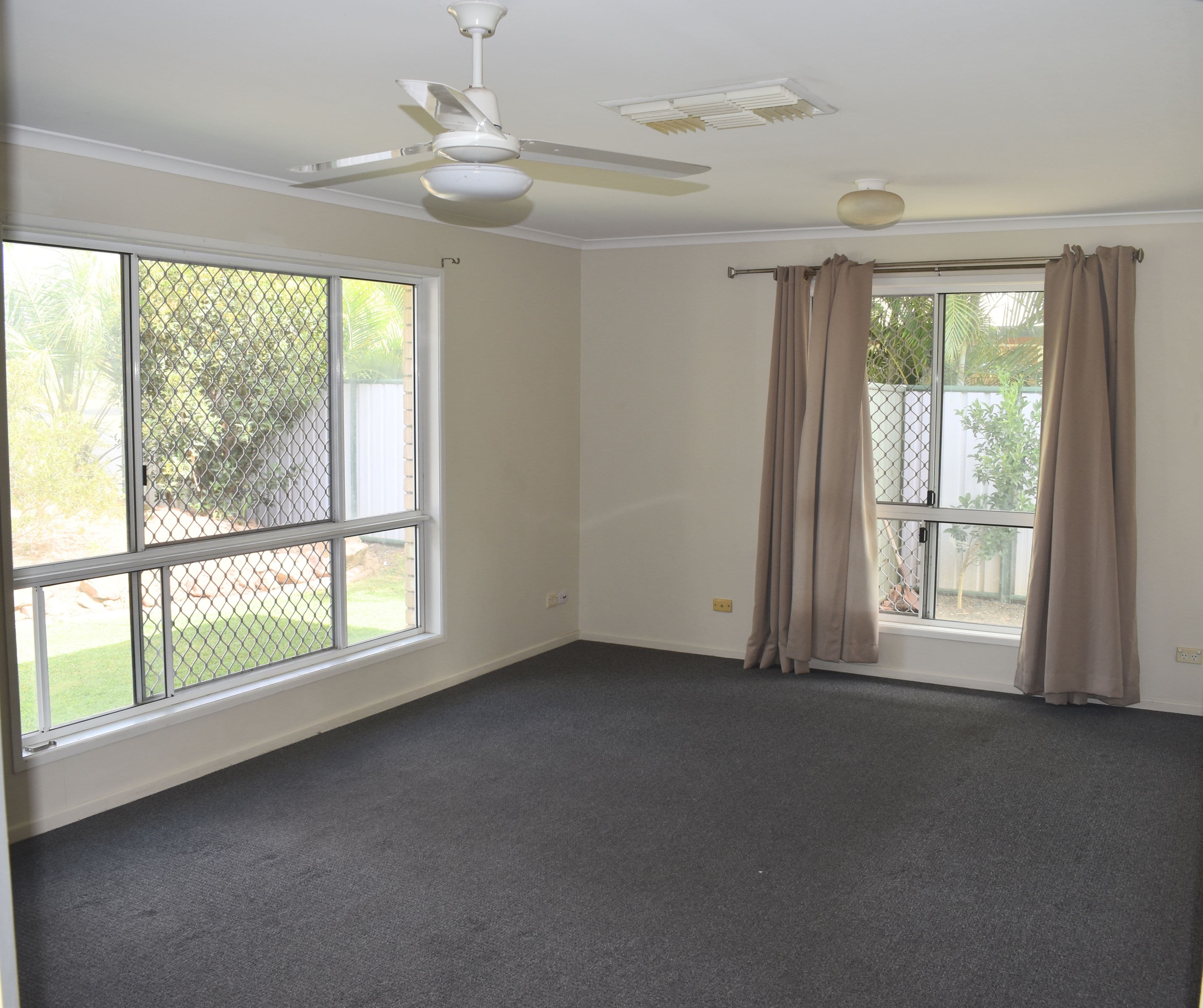 35 Powell Street, Emerald QLD 4720, Emerald - Thumbnail 4