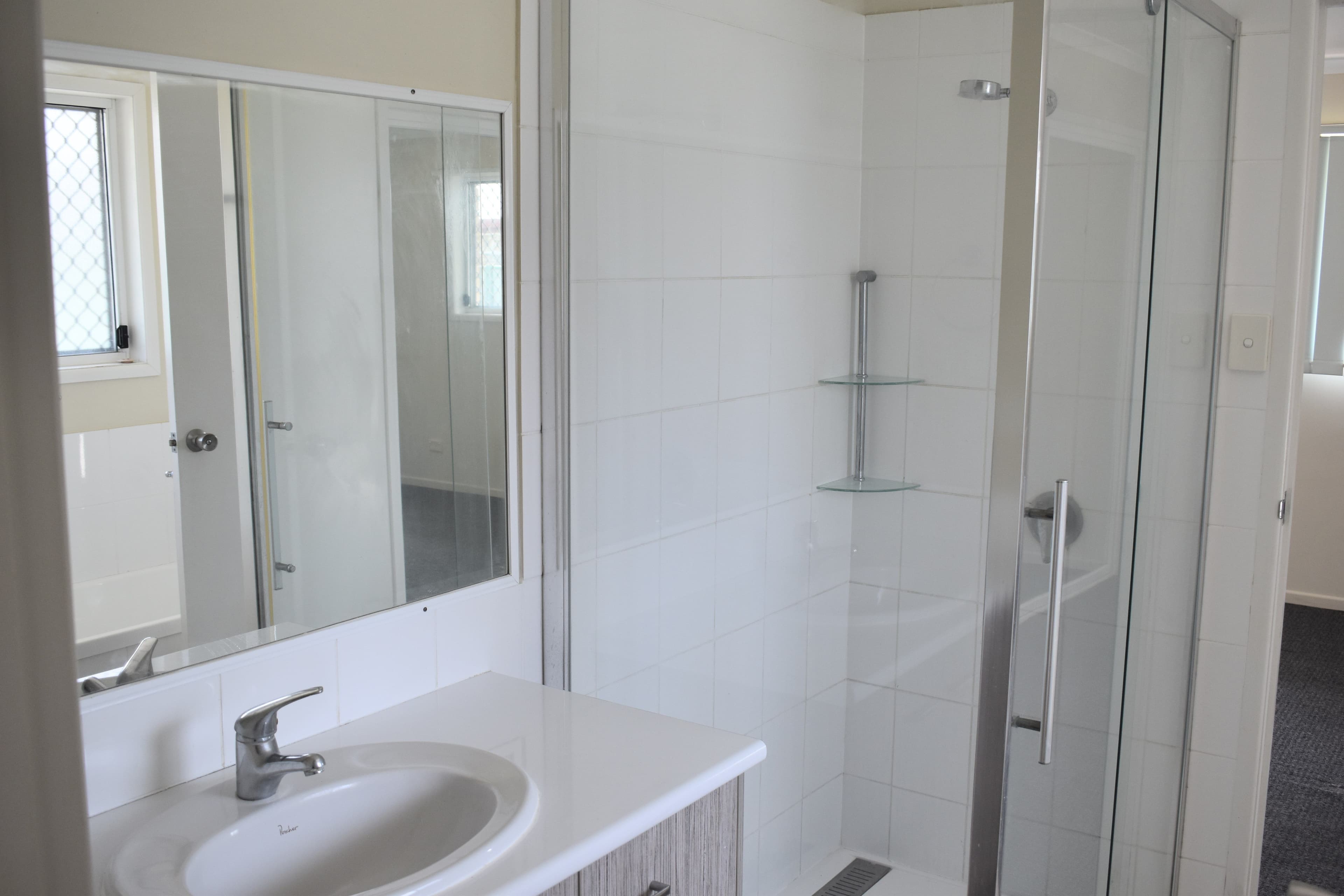 35 Powell Street, Emerald QLD 4720, Emerald - Thumbnail 7