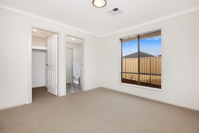 4 Yarr Crescent, SEAFORD MEADOWS SA 5169, Seaford Meadows - Thumbnail 7
