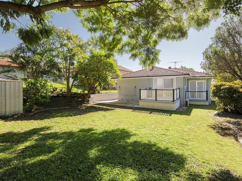 21 Hilltop Avenue, Annerley QLD 4103, Annerley - Thumbnail 4
