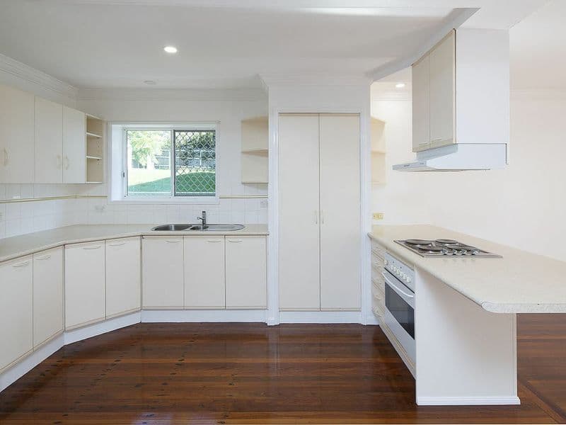 21 Hilltop Avenue, Annerley QLD 4103, Annerley - Thumbnail 6