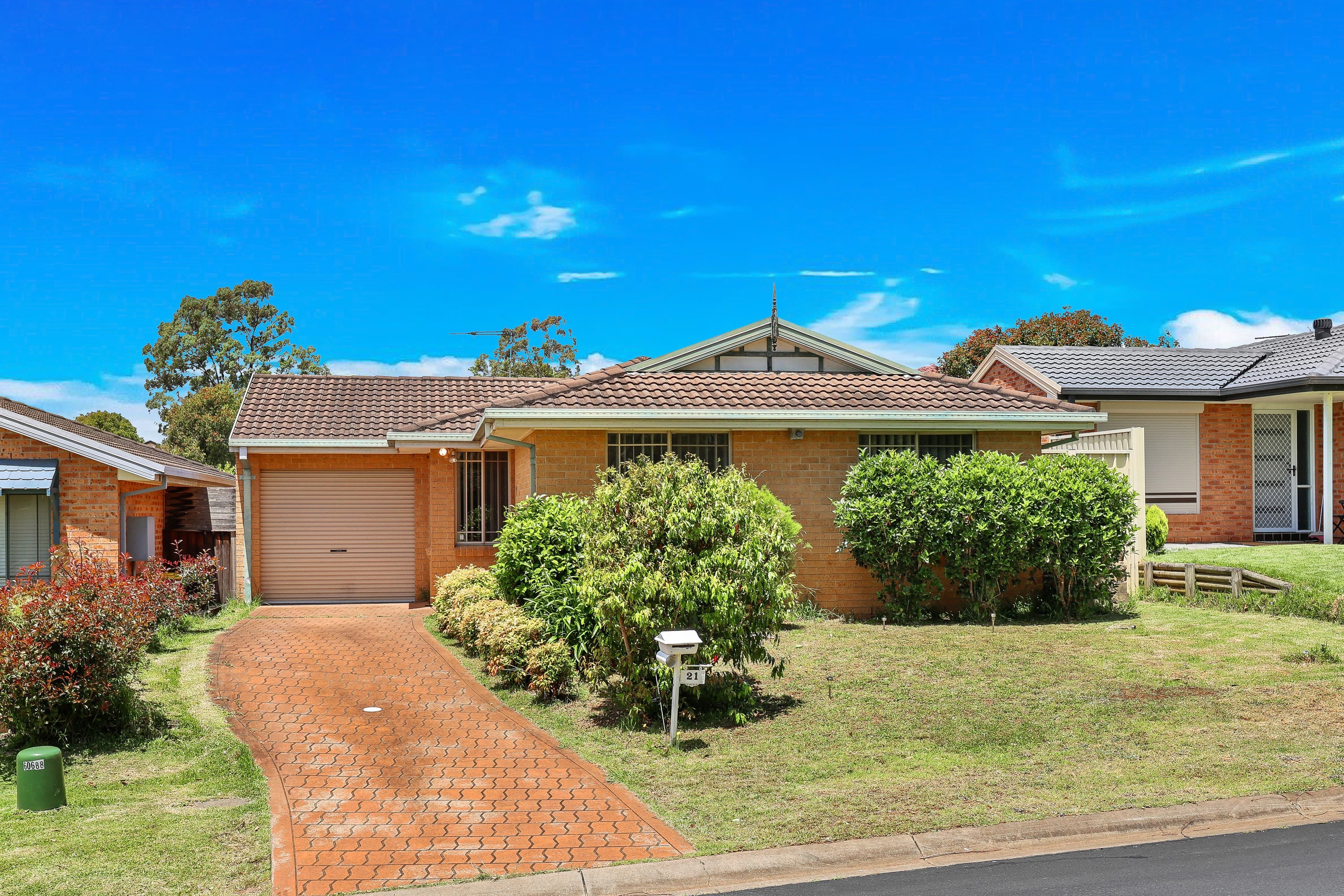 21 Gadshill Place, Rosemeadow NSW 2560, Rosemeadow - Image 1