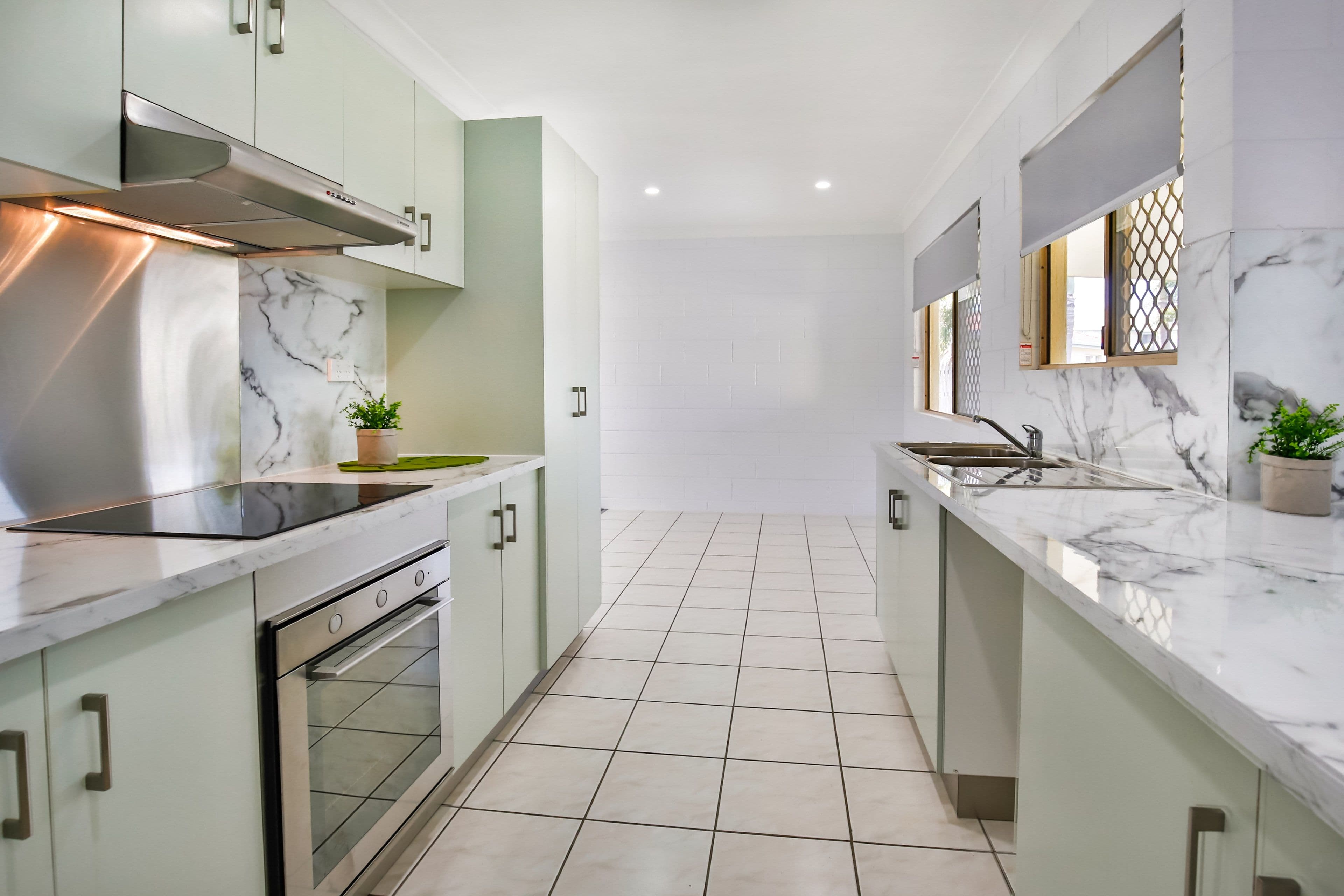 9 Moffat Street, Kirwan QLD 4817, Kirwan - Thumbnail 2