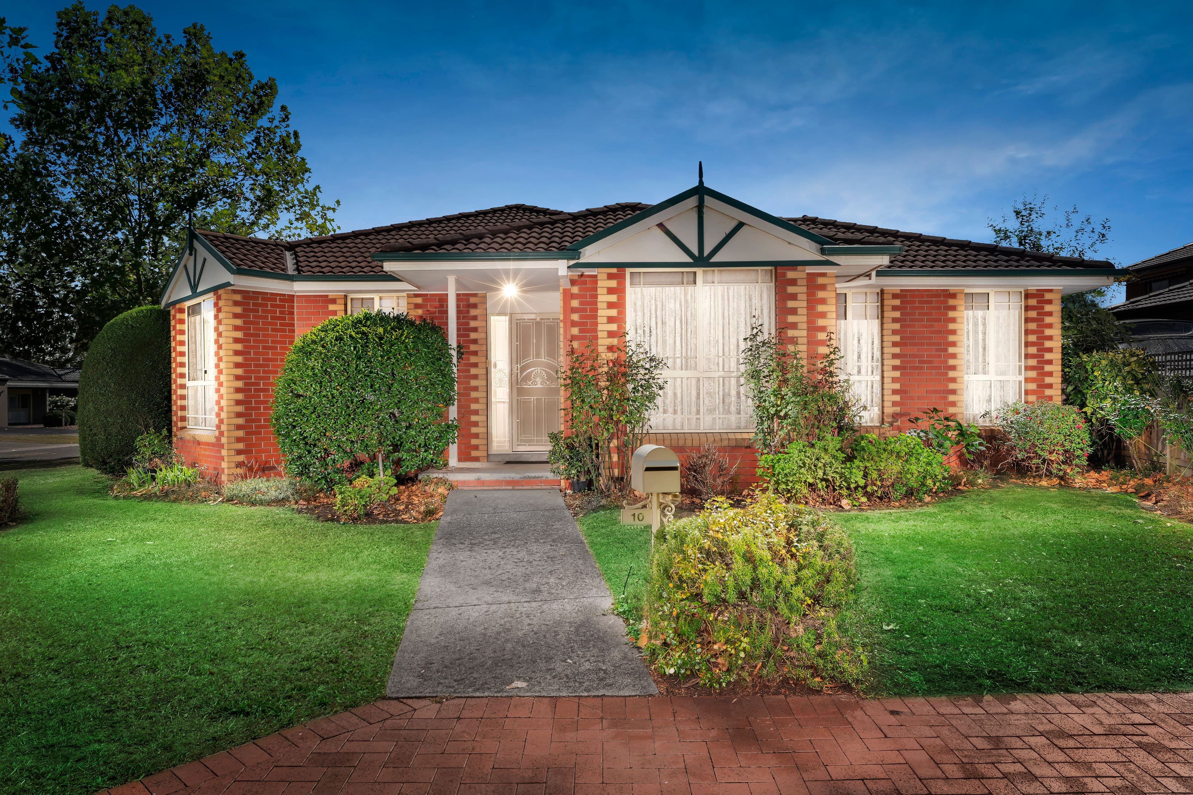 10 Hampshire Court, Rowville VIC 3178, Rowville - Image 1