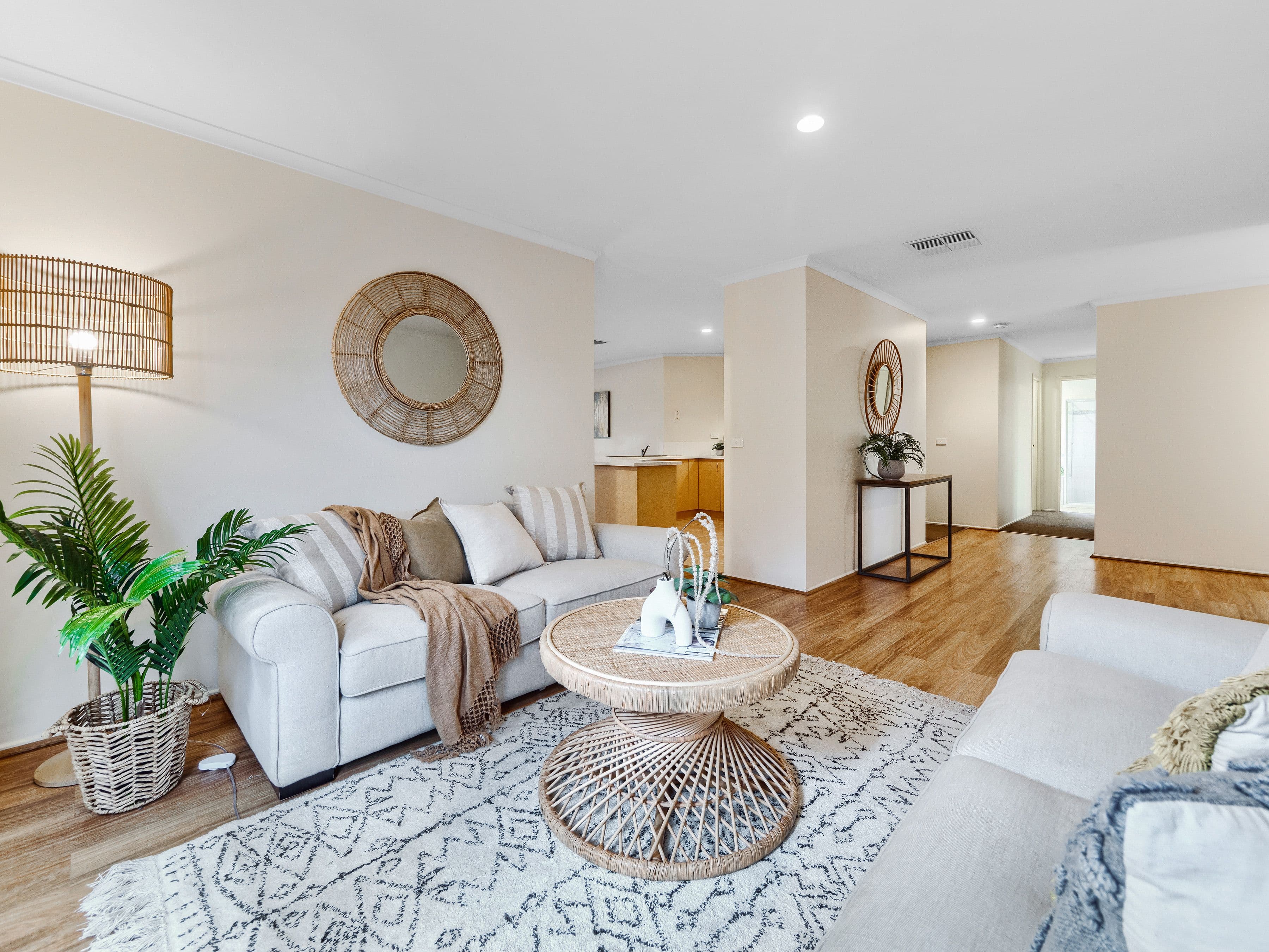 24 Hasluck Crescent, Lynbrook VIC 3975, Lynbrook - Thumbnail 3