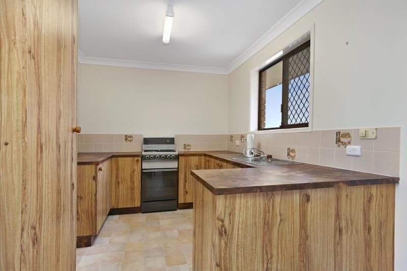 31 Gwydir Street, RIVERHILLS QLD 4074, Riverhills - Thumbnail 2