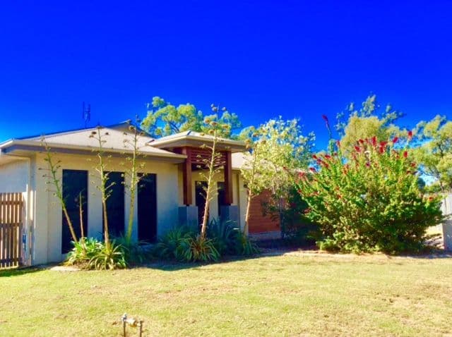 31 Raynesford Drive, Mount Louisa QLD 4814, Mount Louisa - Thumbnail 2