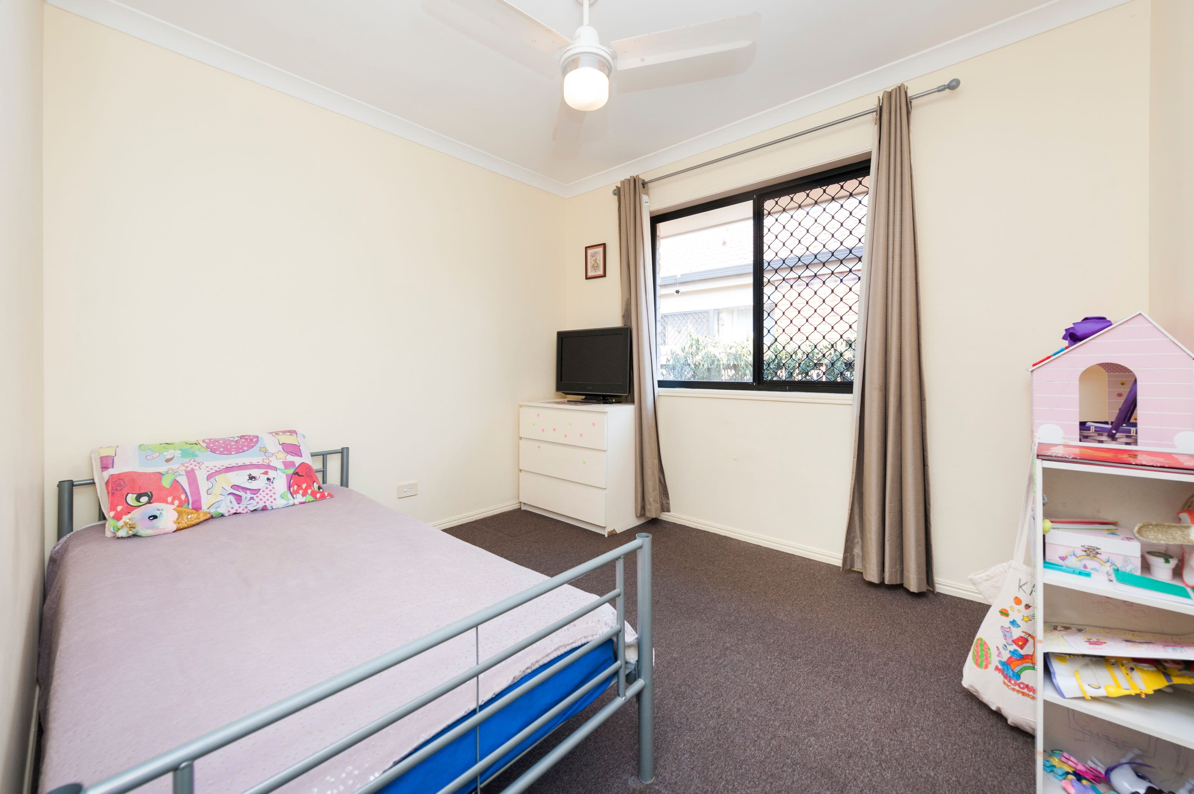 16 Links Avenue, Meadowbrook QLD 4131, Meadowbrook - Thumbnail 8