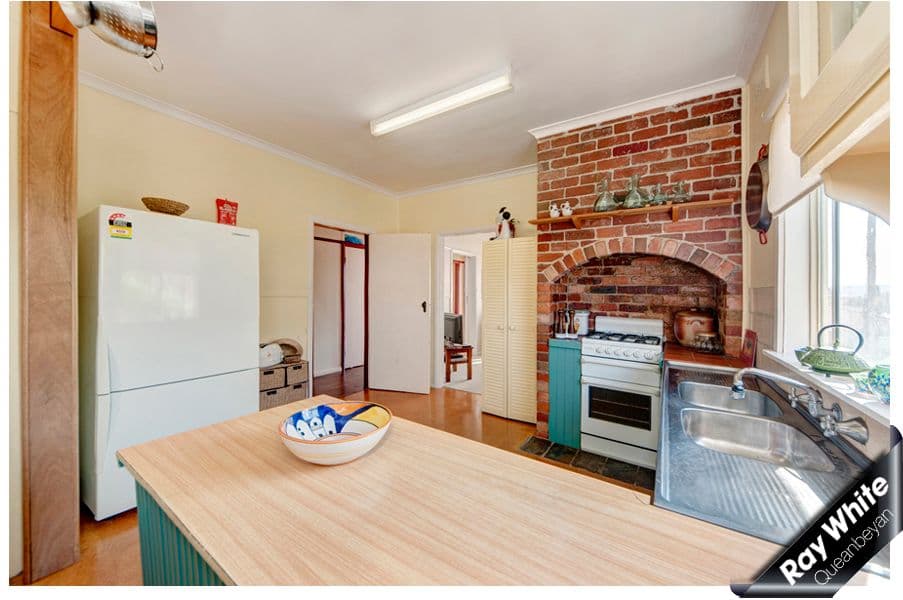 32 Surveyor Street, Queanbeyan - Thumbnail 4