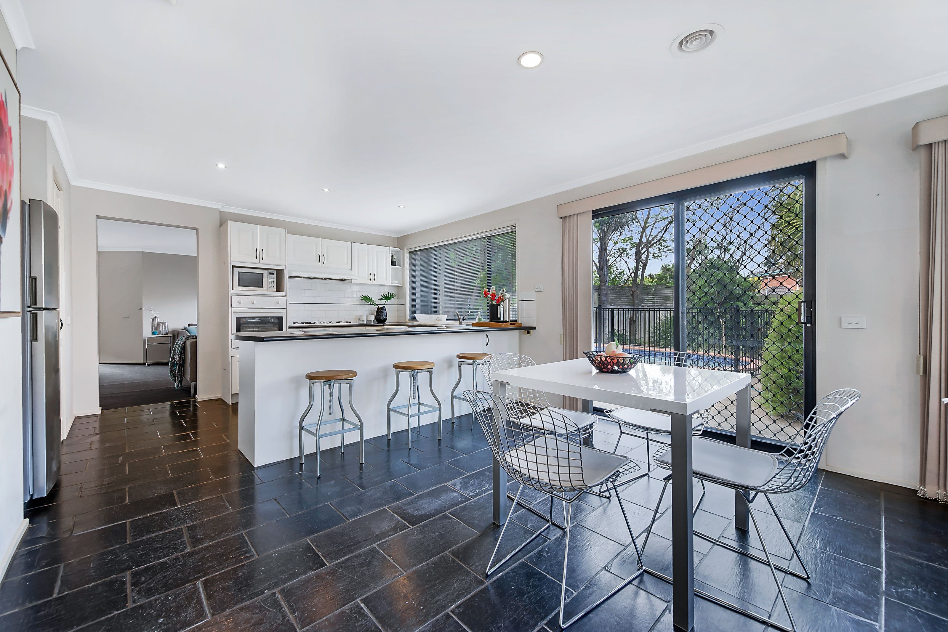 57 Townview Avenue, Wantirna South VIC 3152, Wantirna South - Thumbnail 4