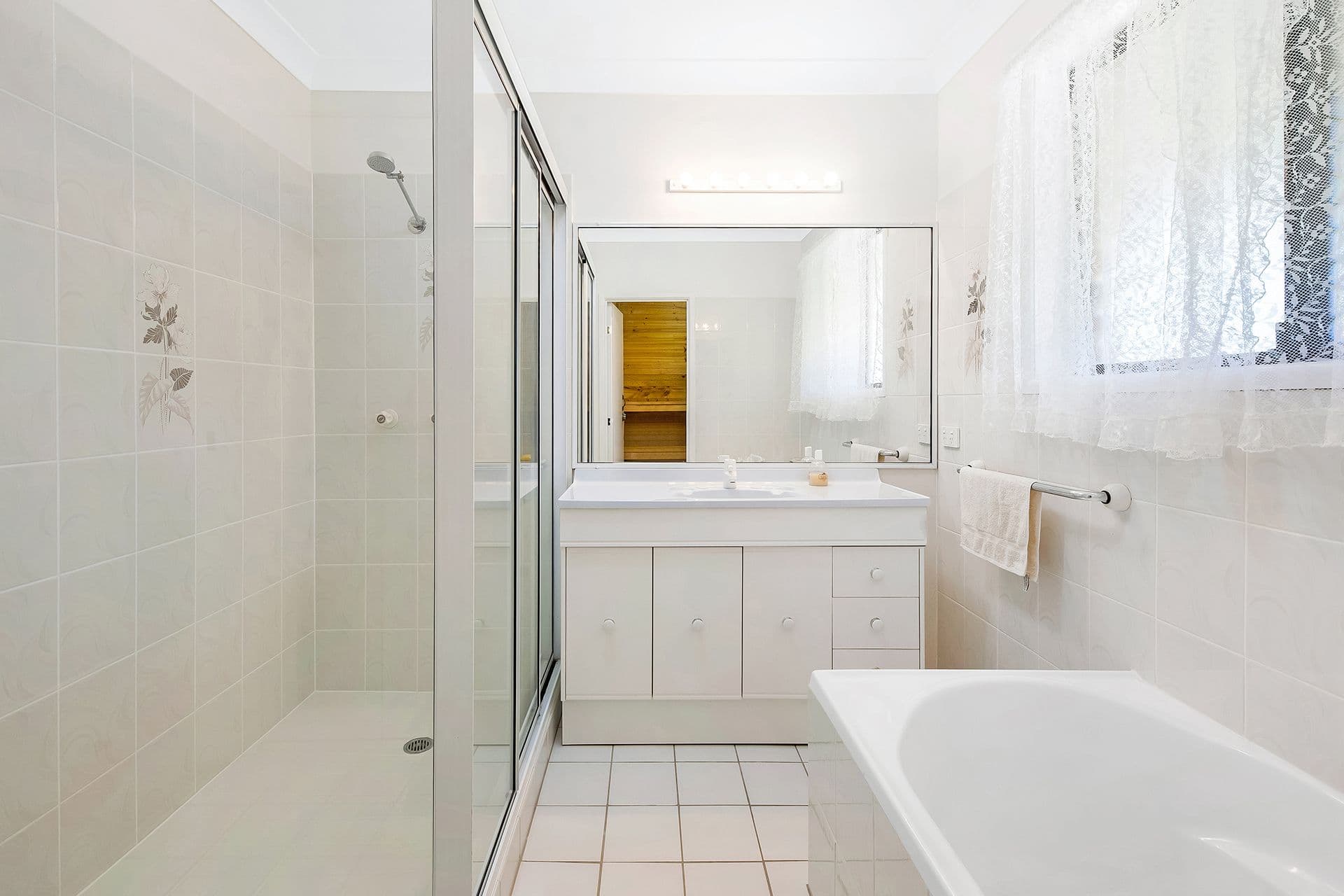18 Jenyns Road, Tamborine Mountain QLD 4272, Tamborine Mountain - Thumbnail 5