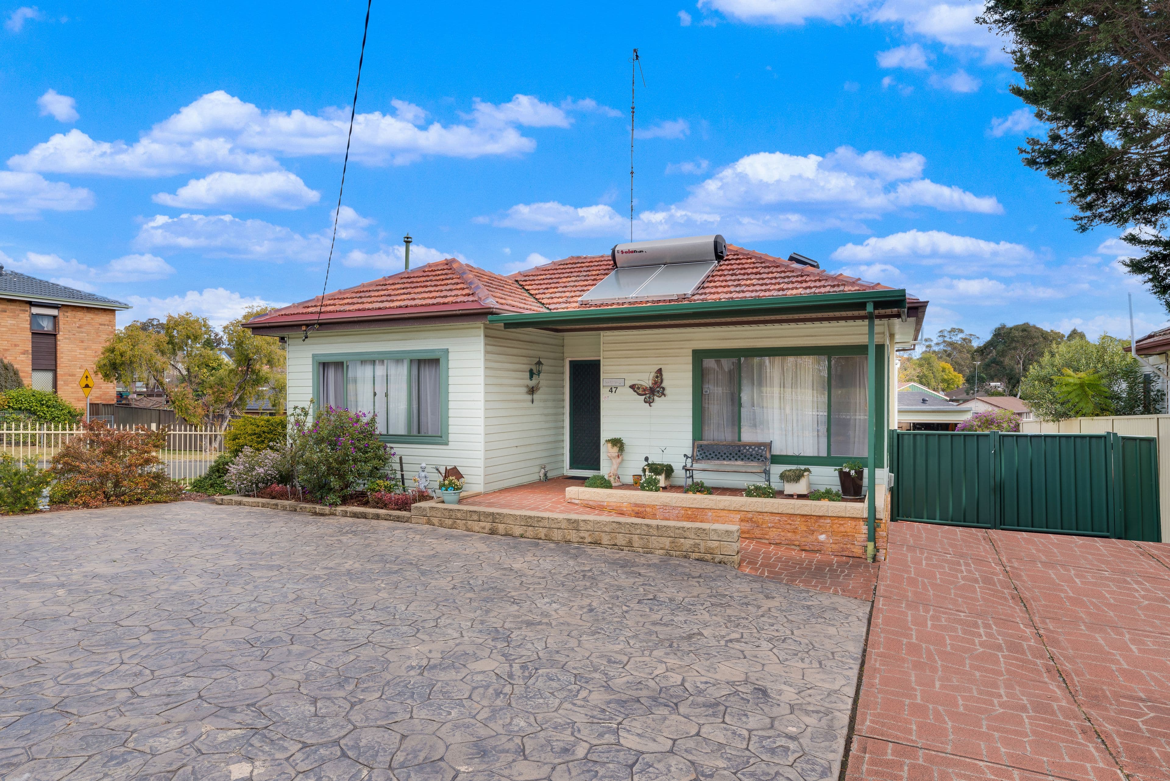 Bradbury NSW 2560, Bradbury - Image 1