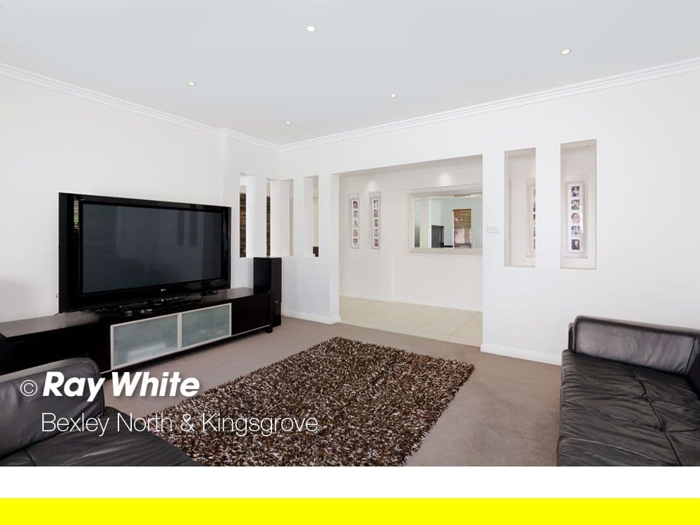 191 Moorefields Road, Roselands - Thumbnail 2