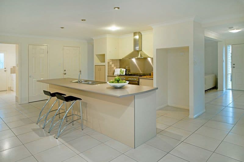 18 Zane Street, MOLENDINAR QLD 4214, Molendinar - Thumbnail 7