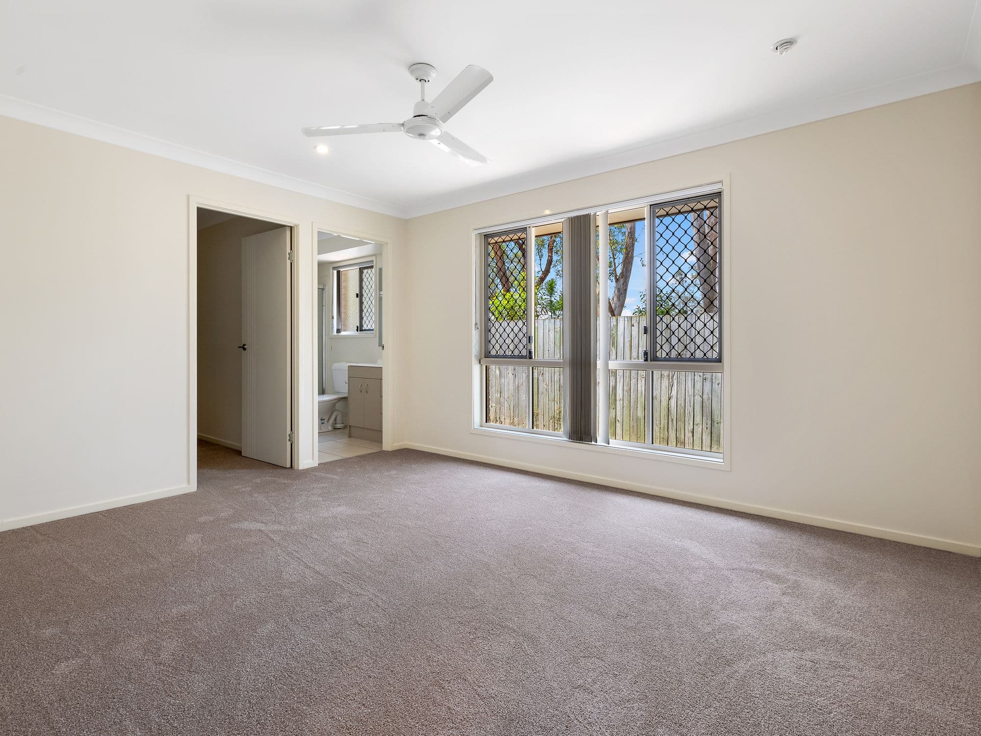 18 Polyanna Court, Loganlea QLD 4131, Loganlea - Thumbnail 4
