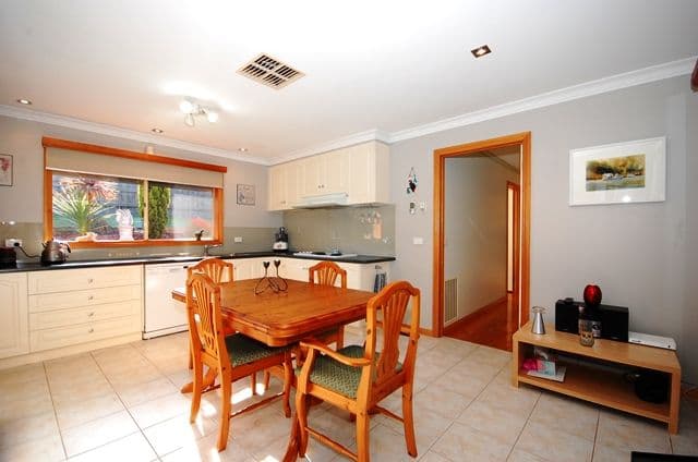 1 Paul Close, Mount Evelyn VIC 3796, Mount Evelyn - Thumbnail 4