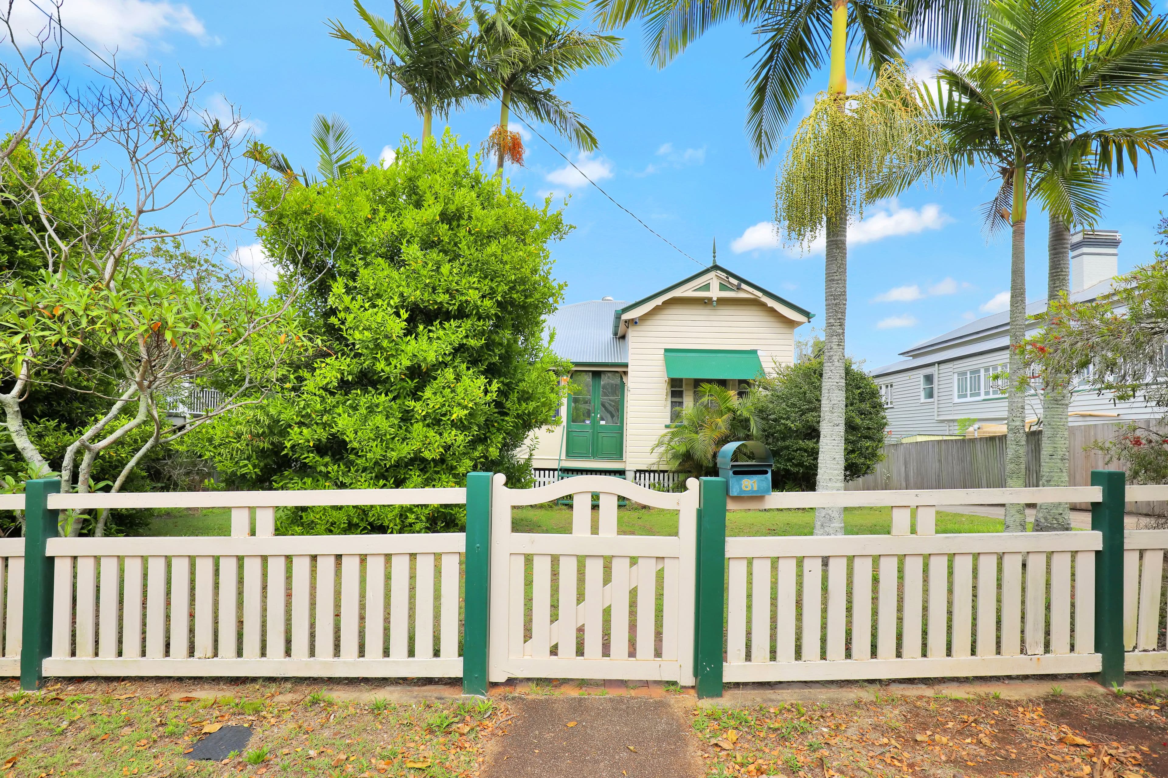 81 Yundah Street, Shorncliffe QLD 4017, Shorncliffe - Thumbnail 2