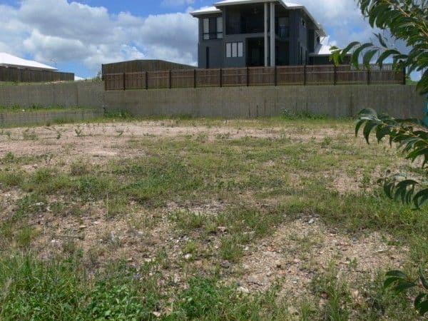 15 Cashell Crescent, BUSHLAND BEACH QLD 4818, Bushland Beach - Thumbnail 3