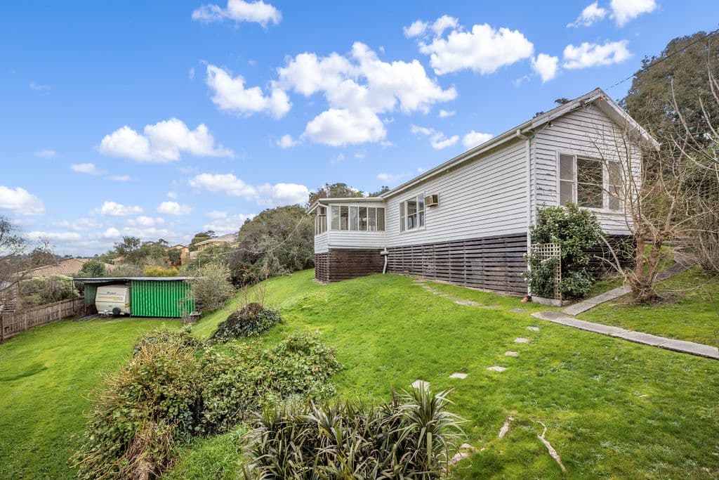15 Edmonds Street, DIAMOND CREEK VIC 3089, Diamond Creek - Thumbnail 2